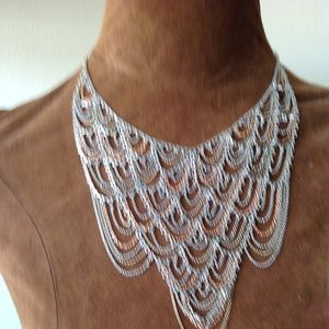 Banana republic necklace new with tags